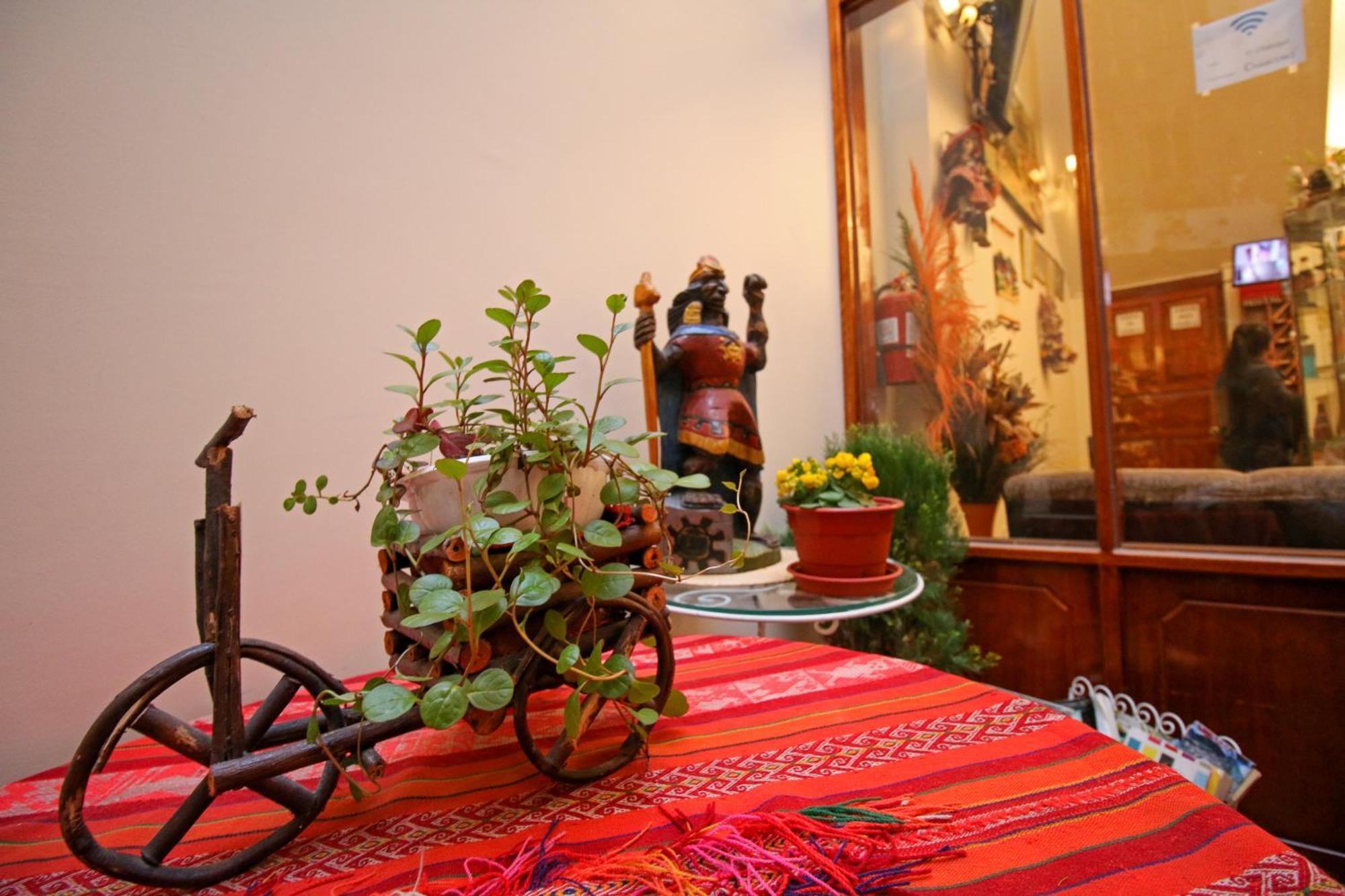 El Chasqui Hotel โอยานไตตามโบ ภายนอก รูปภาพ